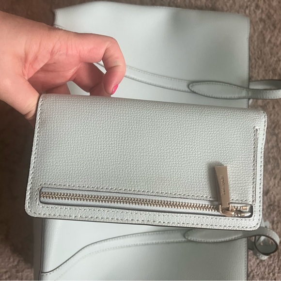 Kate Spade Blue Leather Tote Bag with Structured Design - Picture 5 of 10